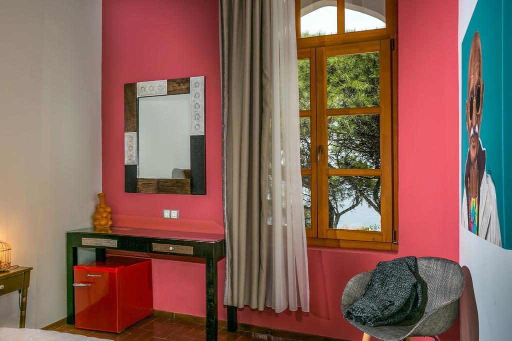 A For Art Hotel Limenas  Exterior foto