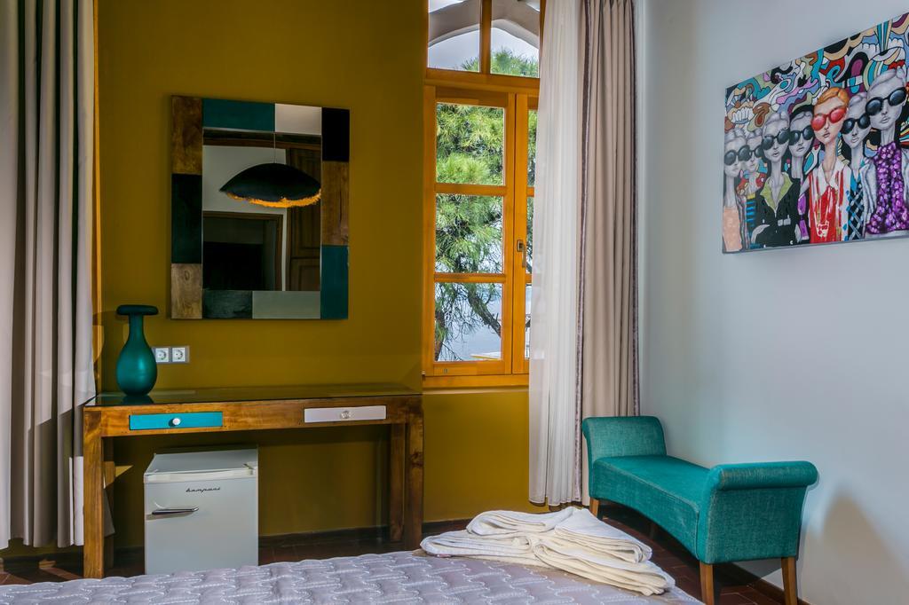A For Art Hotel Limenas  Exterior foto